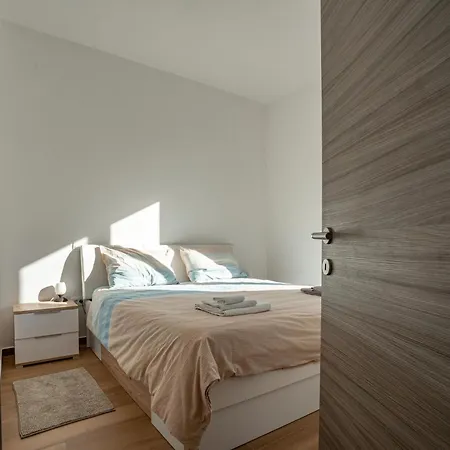 Three Bedroom With Terrace And Sauna Tolmin