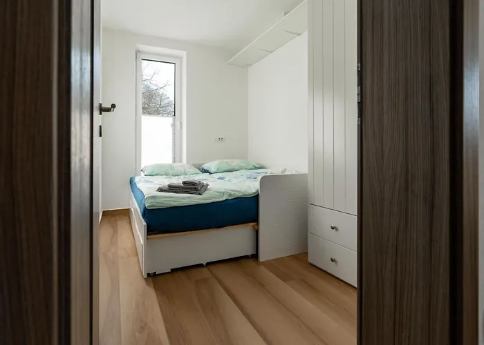 Сasa de vacaciones Three Bedroom With Terrace And Sauna *