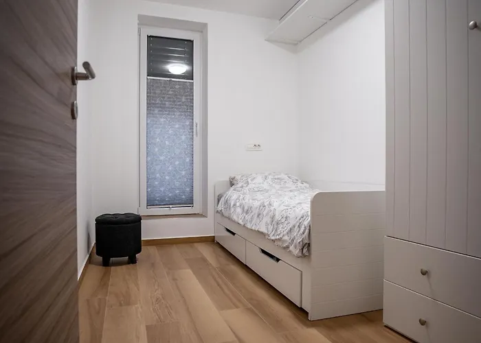 Three Bedroom With Terrace And Sauna בית נופש