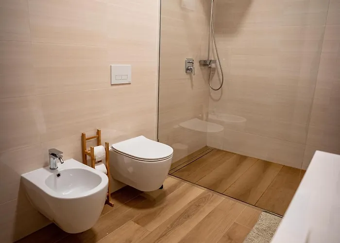 Three Bedroom With Terrace And Sauna *